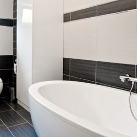 Bathrooms Aberdeen: Delmar Kitchens And Bathrooms